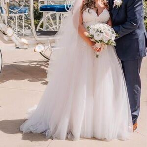Allure Bridal Wedding gown, size 14